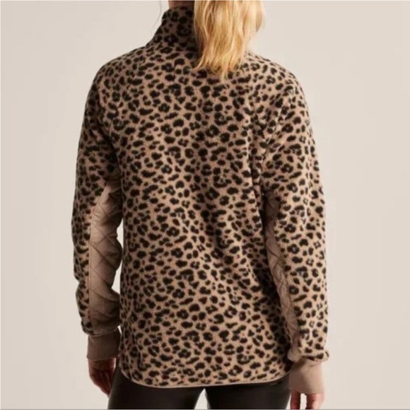 Abercrombie & Fitch fleece (PRICE2SELL) - Picture 3 of 6
